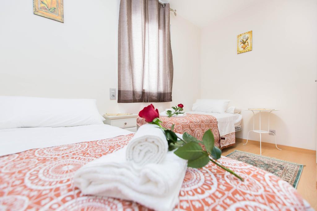 Stay Barcelona Central Apartments Zewnętrze zdjęcie